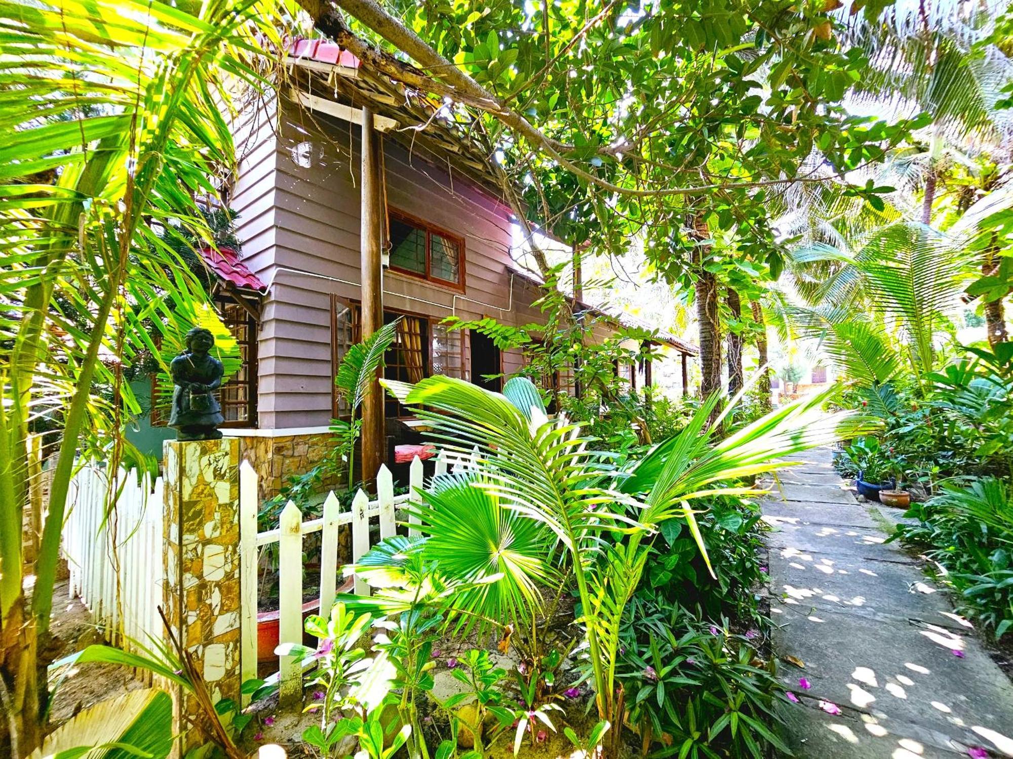 Casa Beach Resort Фантхьет Экстерьер фото