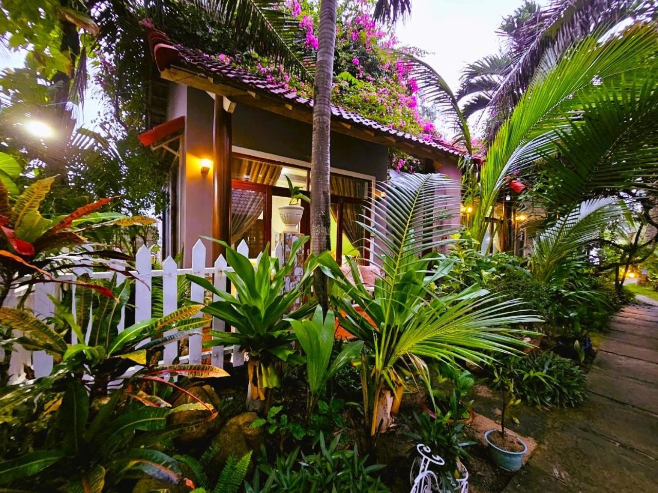 Casa Beach Resort Фантхьет Экстерьер фото