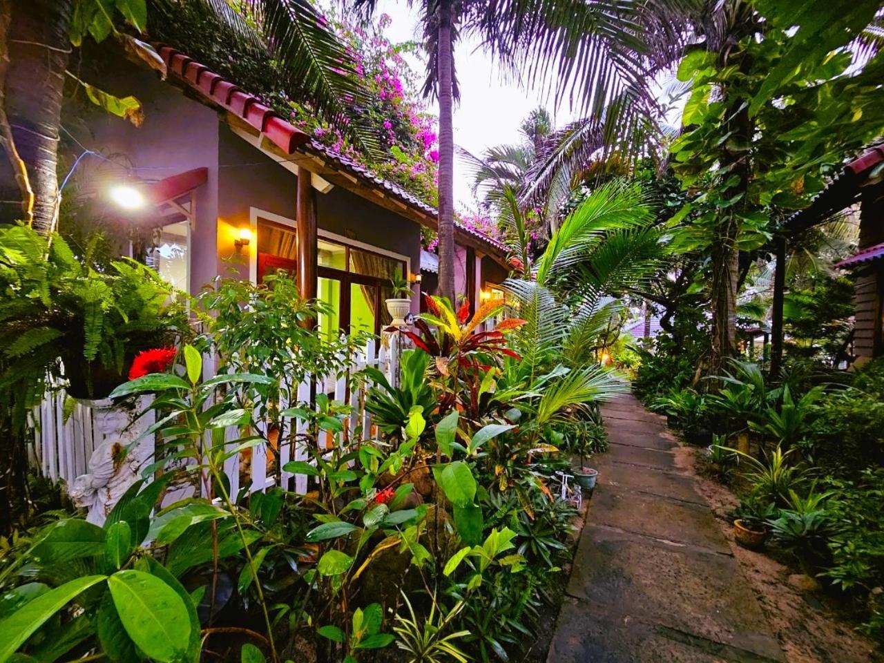 Casa Beach Resort Фантхьет Экстерьер фото